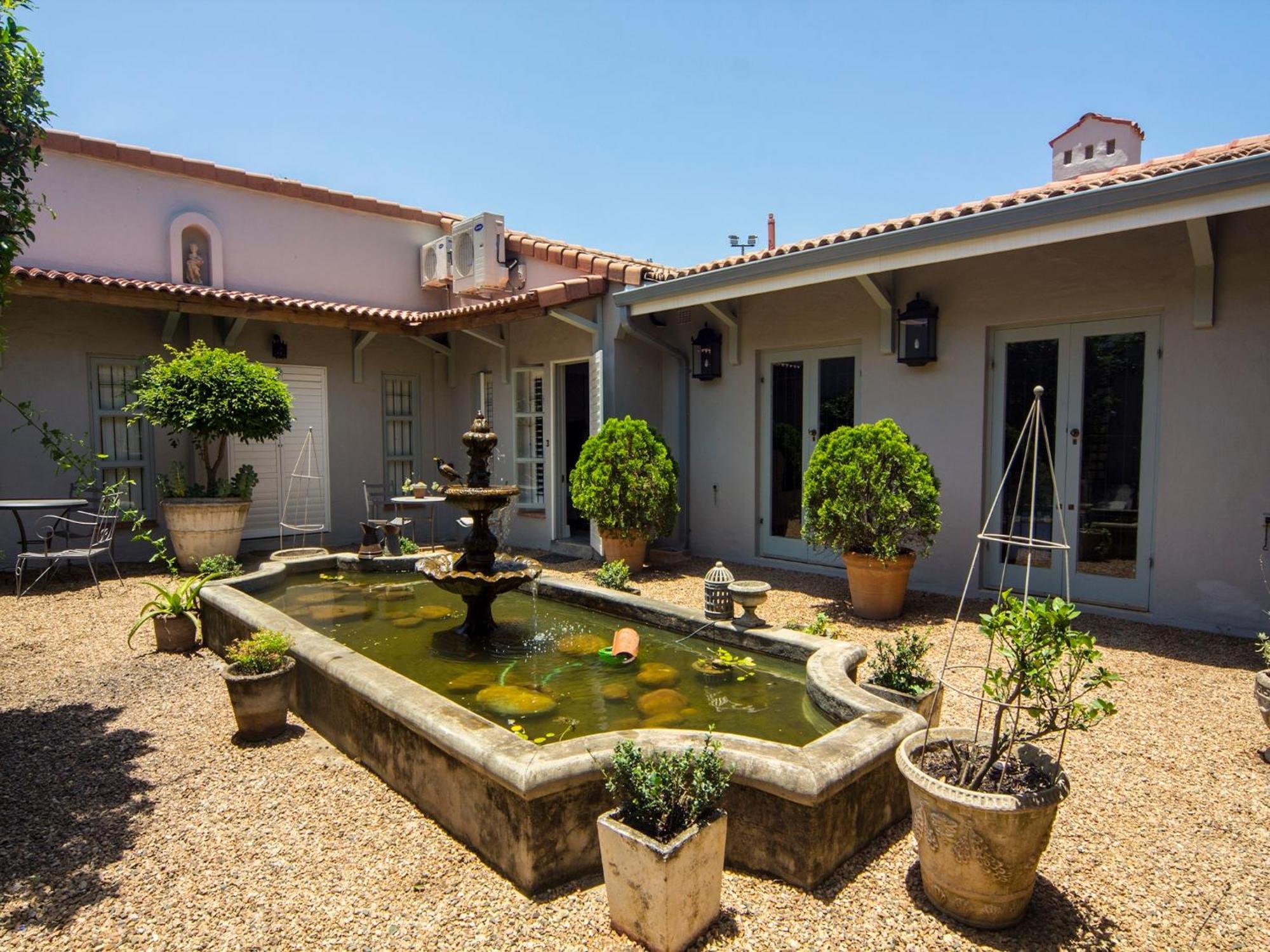 Maison H Guest House 德班 外观 照片